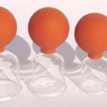 Schröpf-Glaser in verschiedenen Varianten